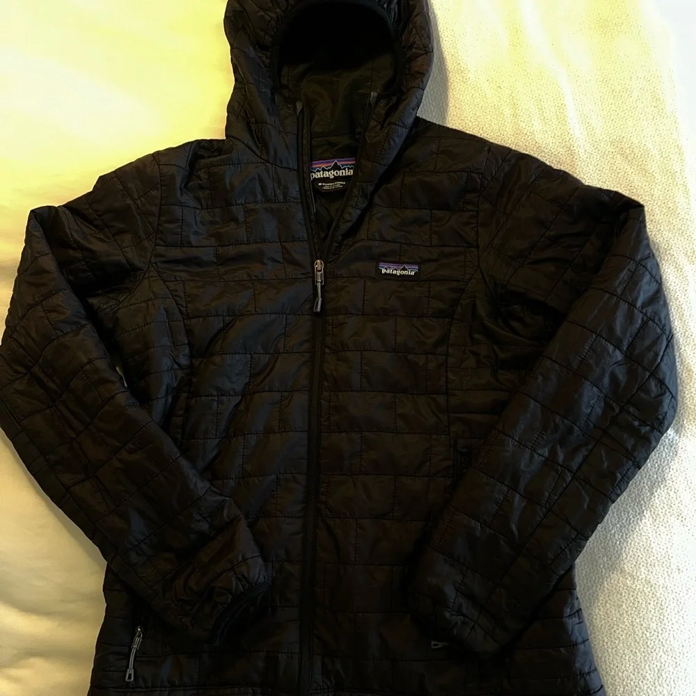 Patagonia Nanopuff Hooded Jacket - Picture 2 of 4